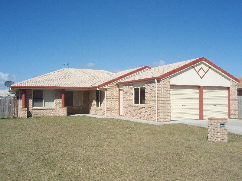 15 Mainsail Court, Point Vernon QLD 4655