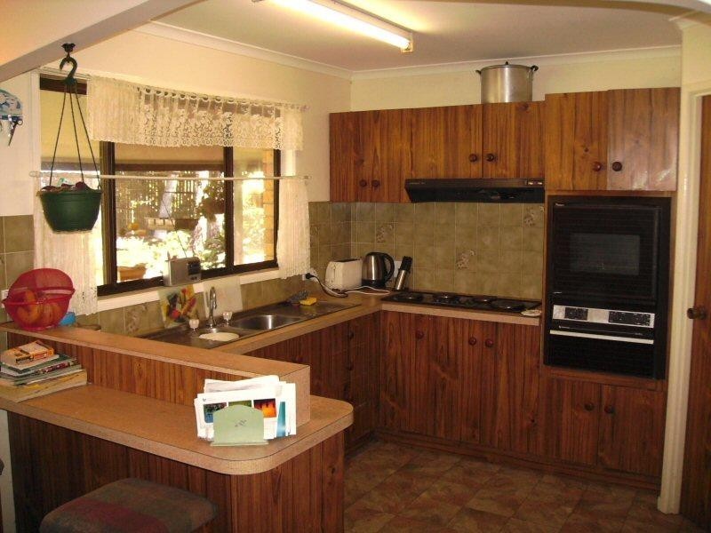 88 LAUREN STREET, Urangan QLD 4655
