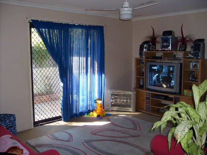 33 Ocean Street, Torquay QLD 4655