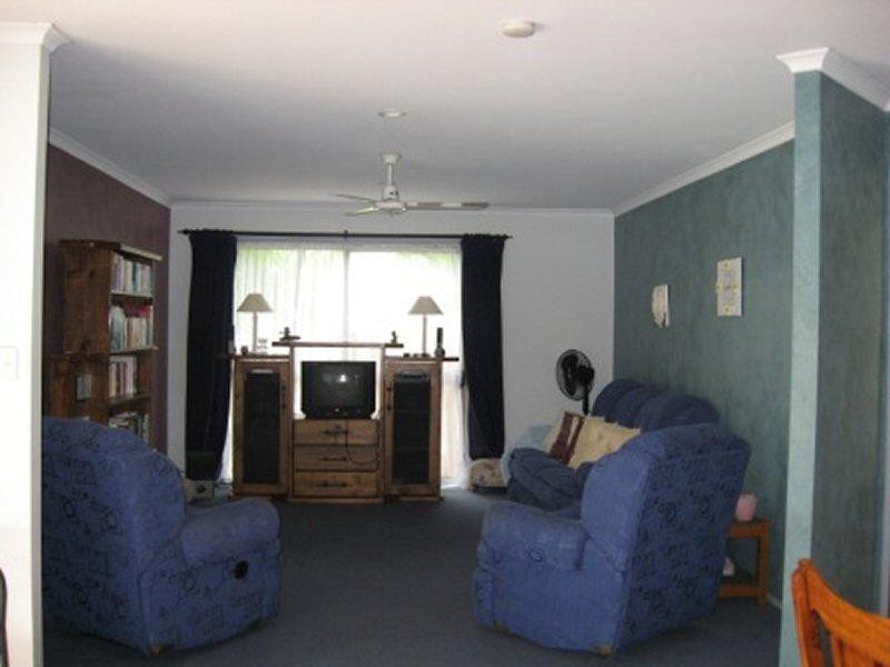 106 EXETER STREET, Torquay QLD 4655