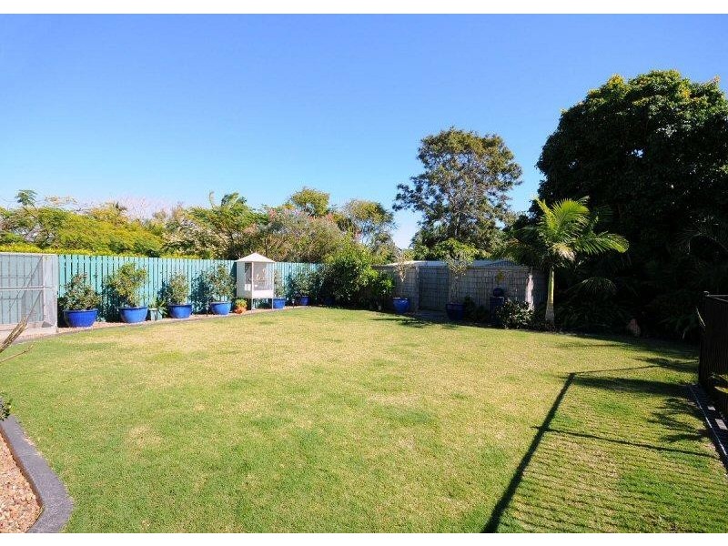 11 Aqualine Drive, Point Vernon QLD 4655