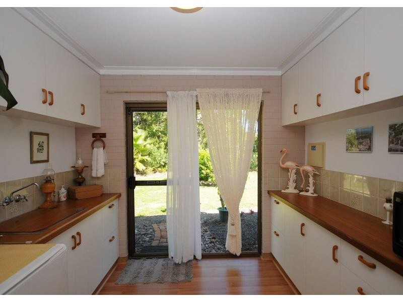 14 Boundary Road, Urangan QLD 4655