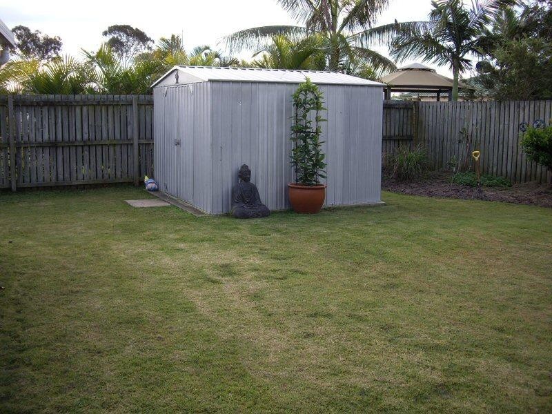 59 Bowerbird Avenue, Eli Waters QLD 4655