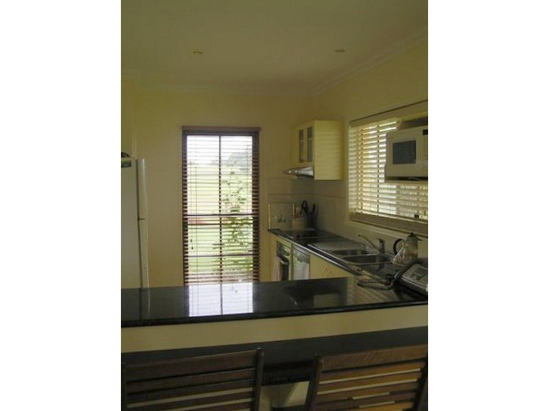 6 TORTWORTH COURT, Dundowran QLD 4655