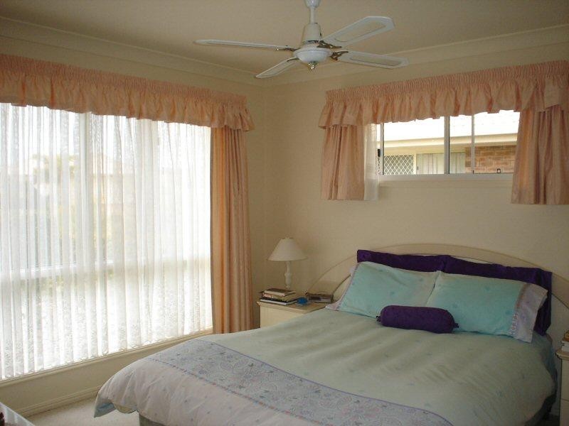 28 King Henry Court, Torquay QLD 4655