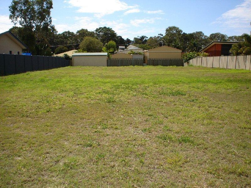 13 Castaway Court, Toogoom QLD 4655
