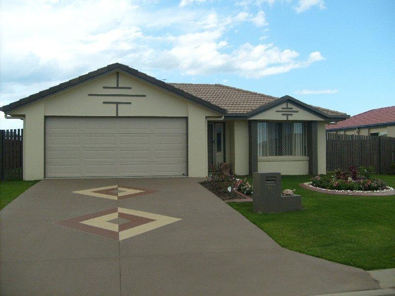 89 Endeavour Way, Eli Waters QLD 4655