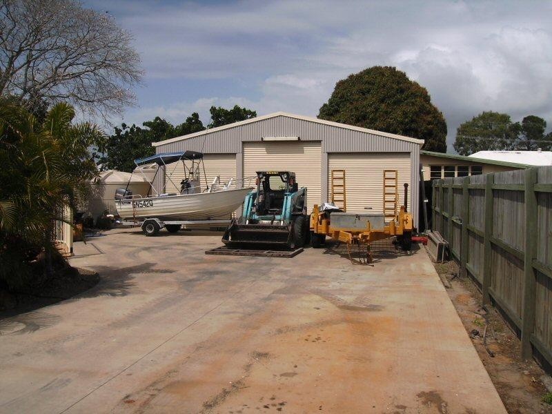 39 Shell Street, Urangan QLD 4655