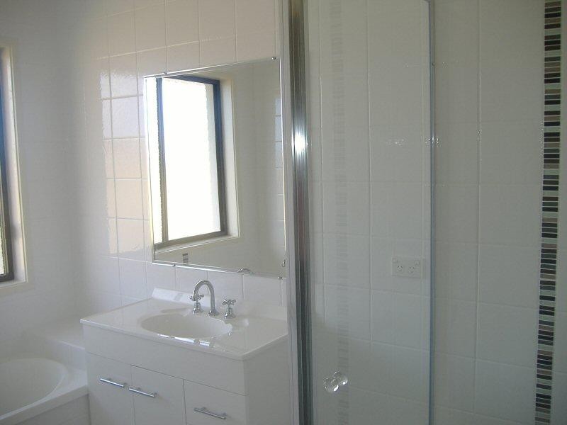 35 Wuruma Street, Scarness QLD 4655