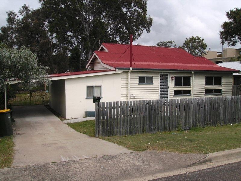 23 King Street, Urangan QLD 4655