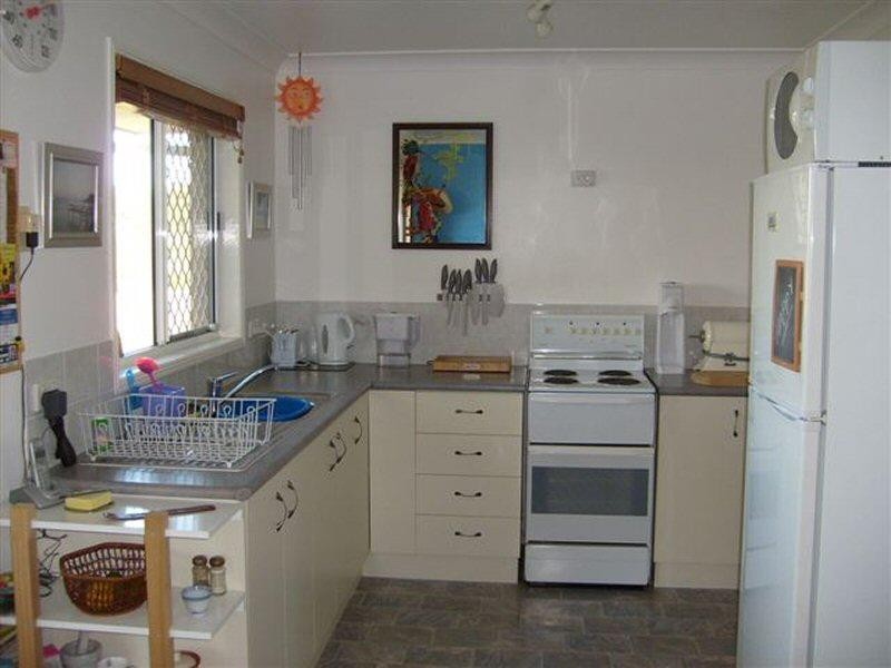 12 Annette Street, Dundowran Beach QLD 4655