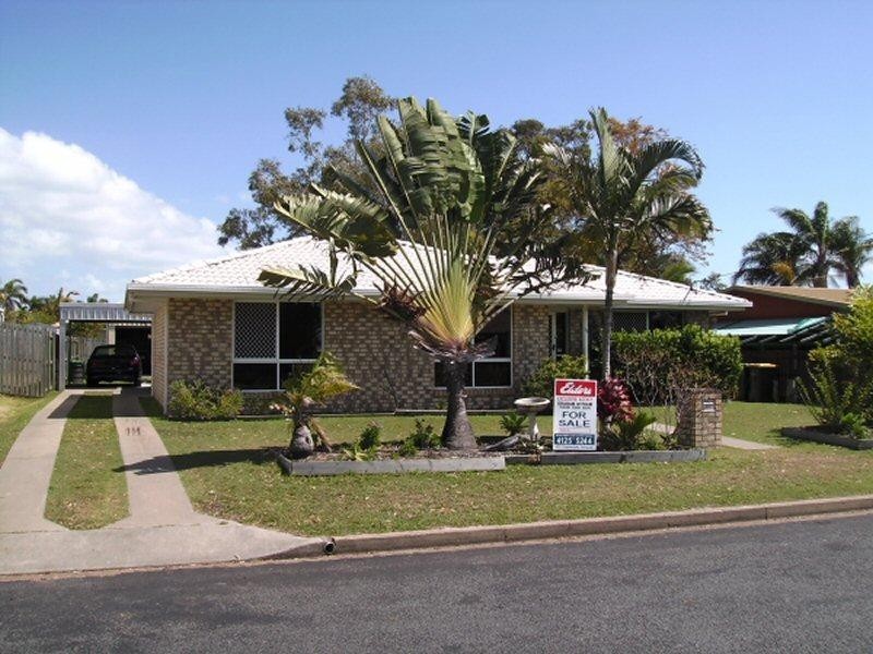 111 Limpus Street, Urangan QLD 4655