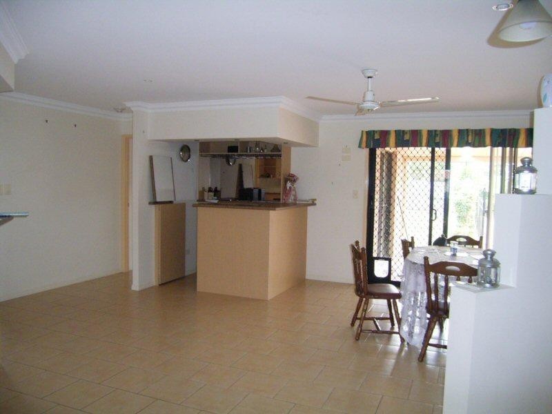 32 Heather Way, Urraween QLD 4655