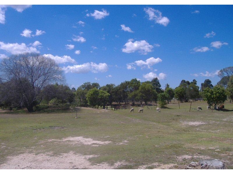 21 Finch Court, Walligan QLD 4655