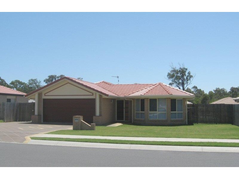 6 Moonstone Drive, Urangan QLD 4655