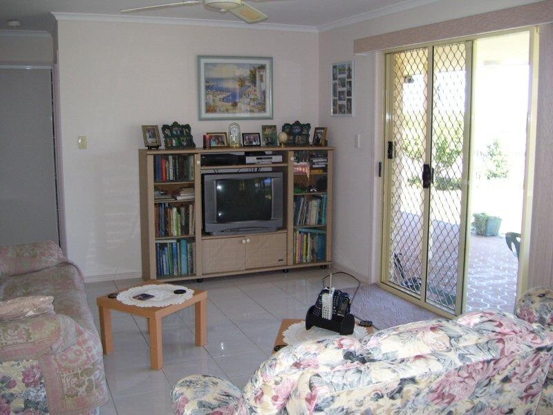 34 Bushlark Avenue, Eli Waters QLD 4655