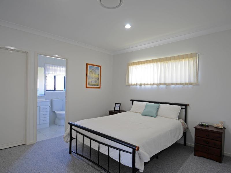 34 Rosewood Avenue, Wondunna QLD 4655