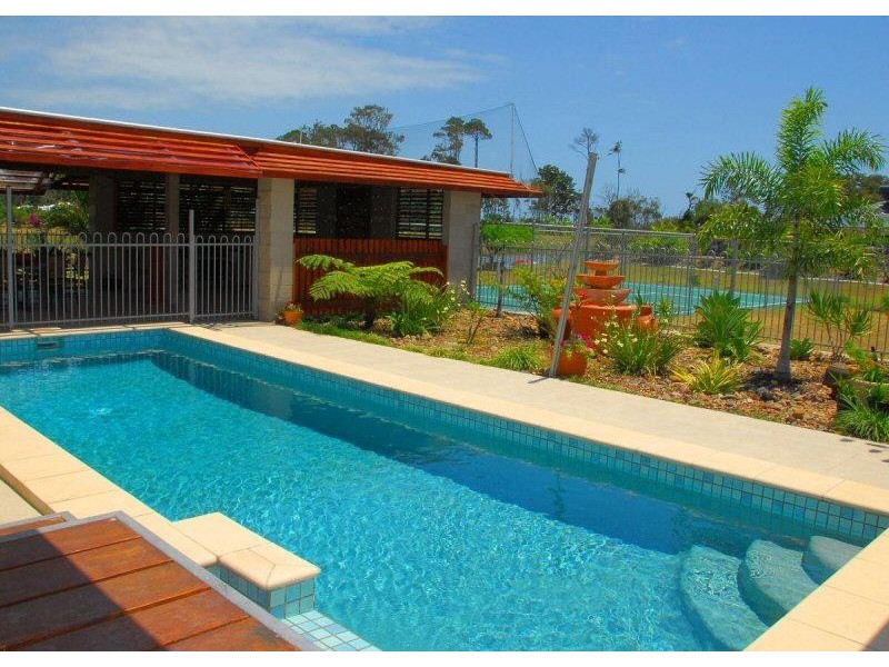 33 Ocean Park Drive, Dundowran Beach QLD 4655