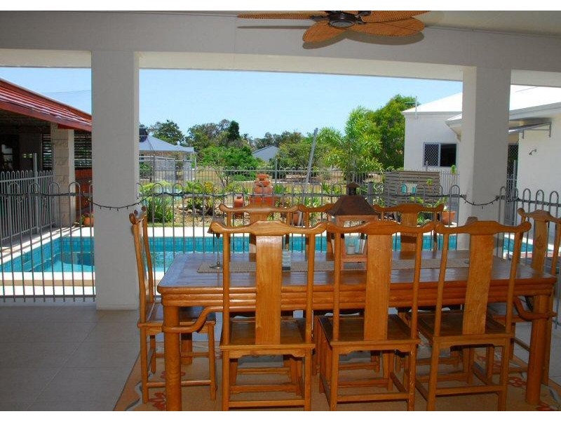 33 Ocean Park Drive, Dundowran Beach QLD 4655