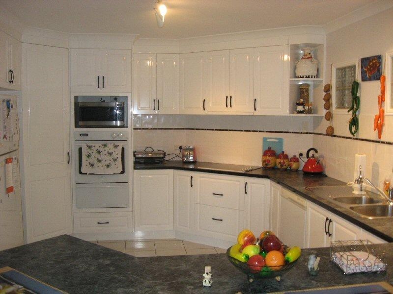 12 Surrey Court, Kawungan QLD 4655