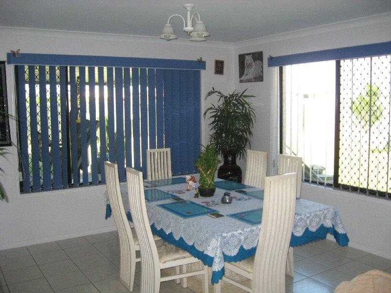 12 Surrey Court, Kawungan QLD 4655