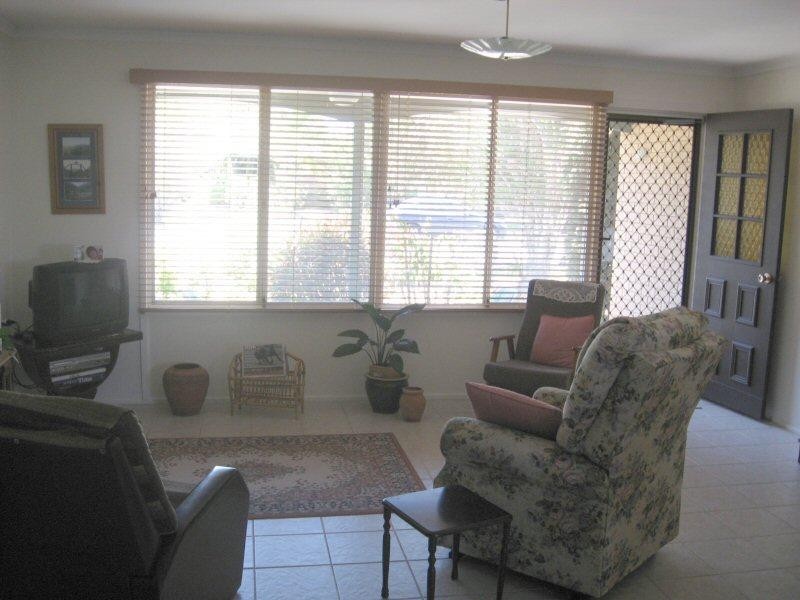 4 Turrum Street, Scarness QLD 4655