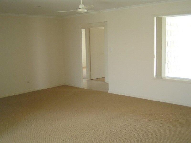 24 Bunya Court, Eli Waters QLD 4655