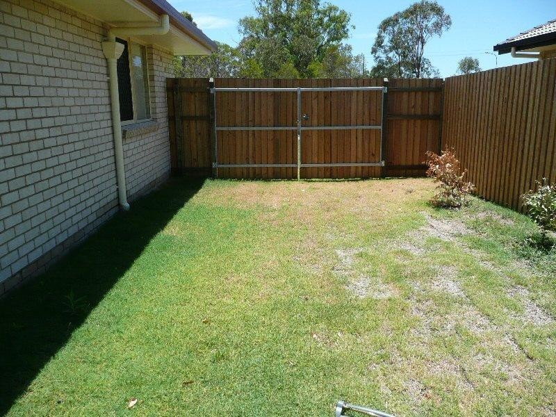 8 Emerald Park Way, Urangan QLD 4655