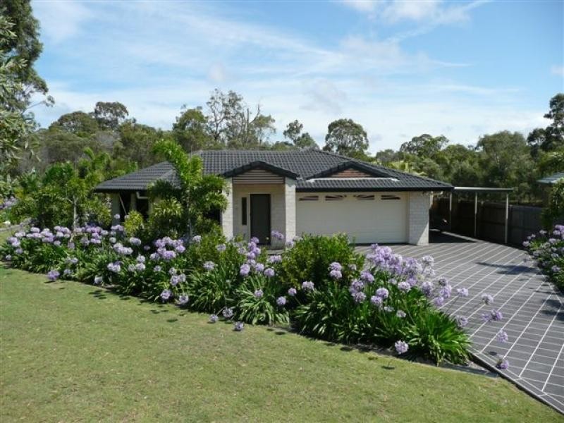 14 San Bromista Court, Urangan QLD 4655