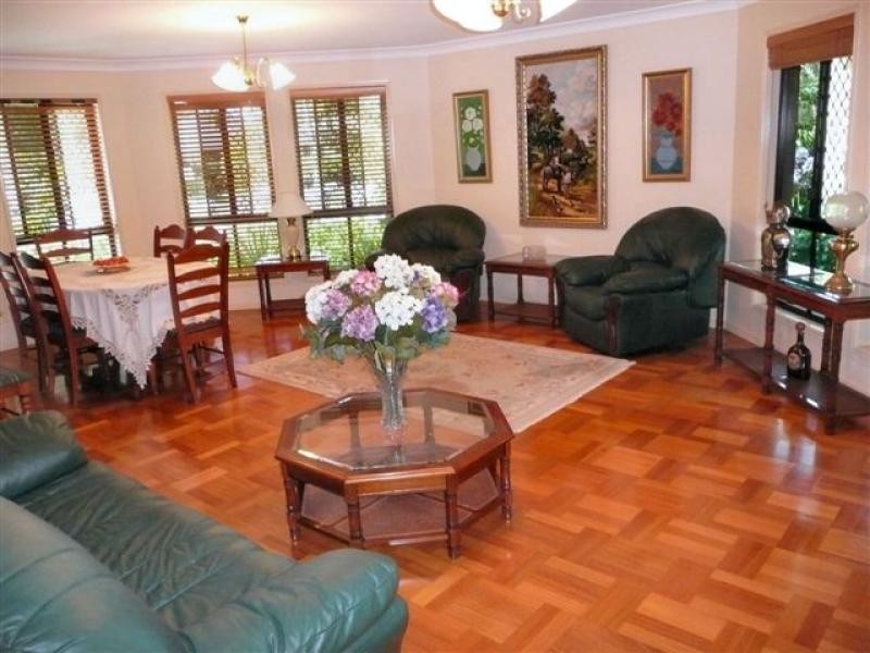 14 San Bromista Court, Urangan QLD 4655