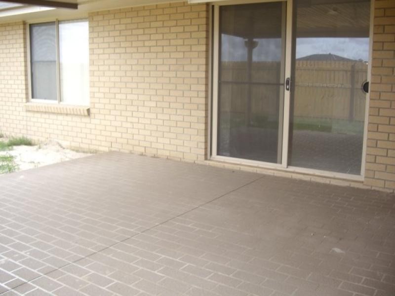 92 Wattle Street, Point Vernon QLD 4655