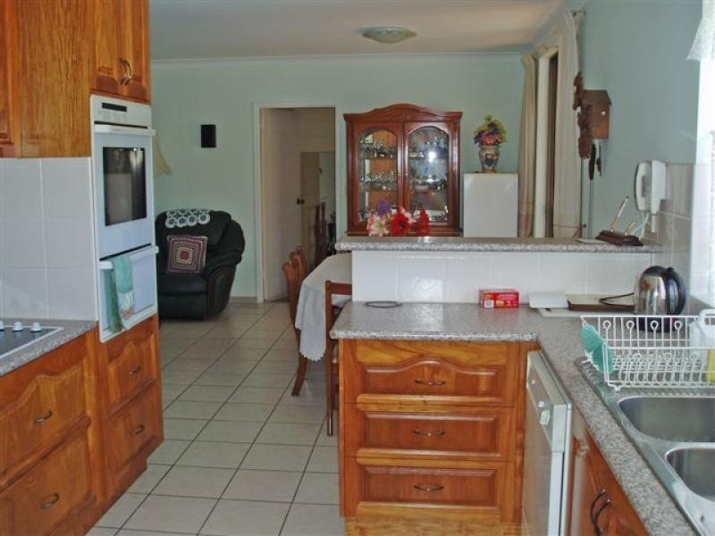 18 Urraween Road, Urraween QLD 4655