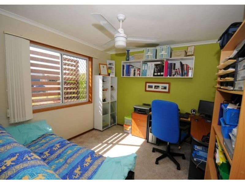 43 Sunset Crescent, Torquay QLD 4655
