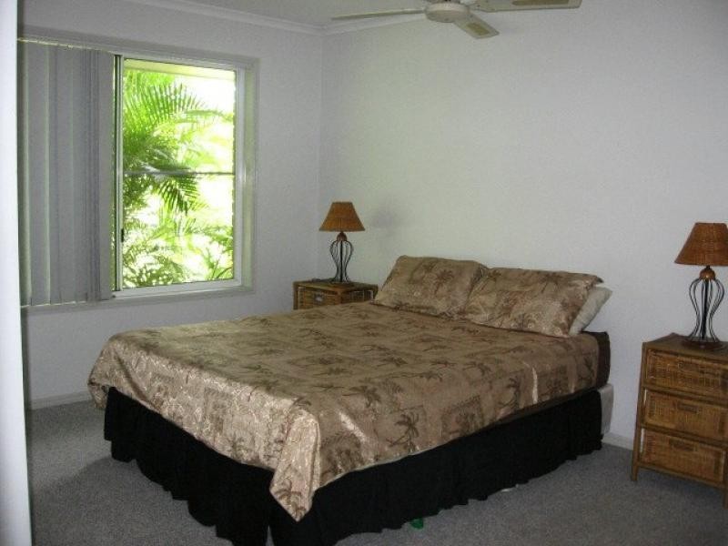 74 Drummond Street, Urangan QLD 4655