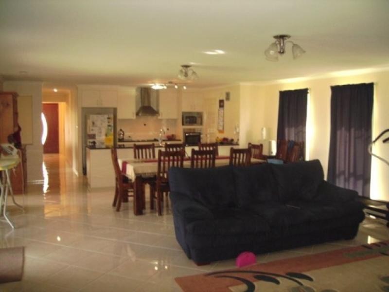 32 Rosedale Drive, Wondunna QLD 4655
