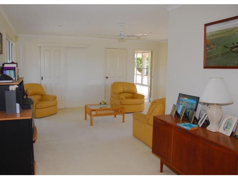 7 Meadow Drive, Dundowran Beach QLD 4655