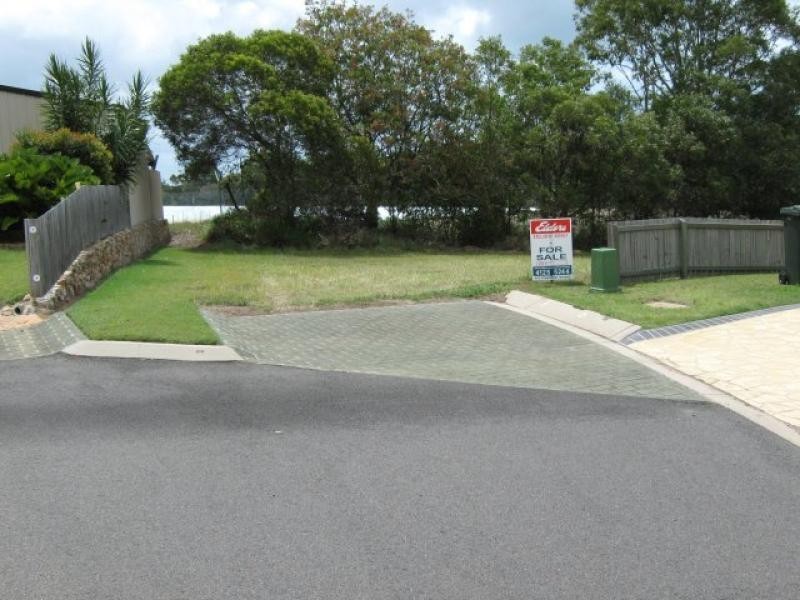 16 Baunfiend Court, Urraween QLD 4655