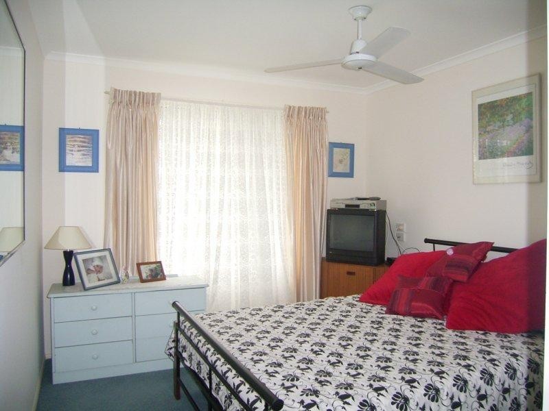 16 Kestrel Court, Eli Waters QLD 4655