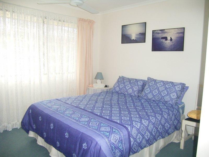 16 Kestrel Court, Eli Waters QLD 4655