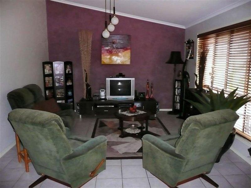 27 Miller Street, Urangan QLD 4655