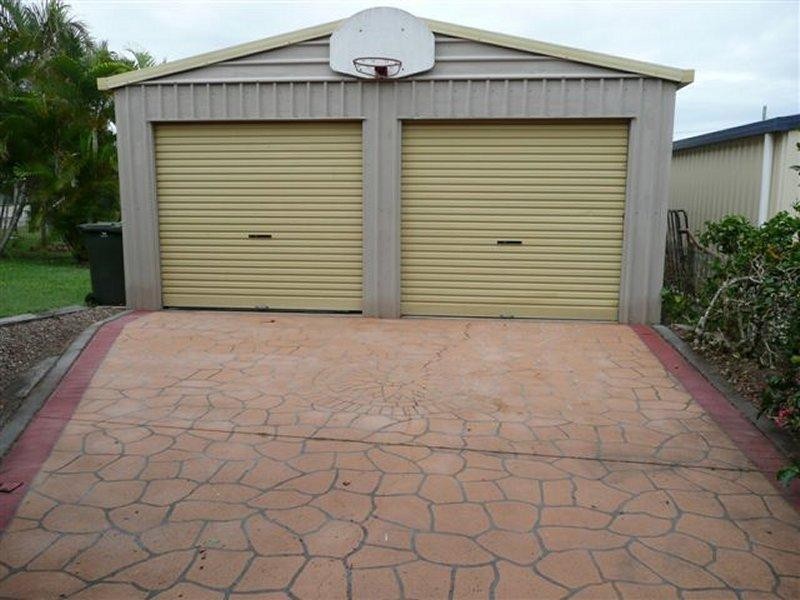 27 Miller Street, Urangan QLD 4655