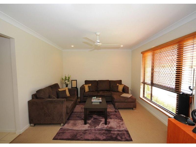 11 Red Gum Court, Urraween QLD 4655