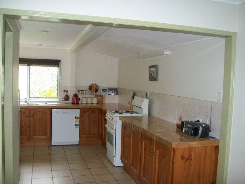 107 Pulgul Street, Urangan QLD 4655