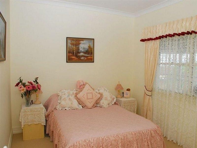 4 Kelly Street, Point Vernon QLD 4655