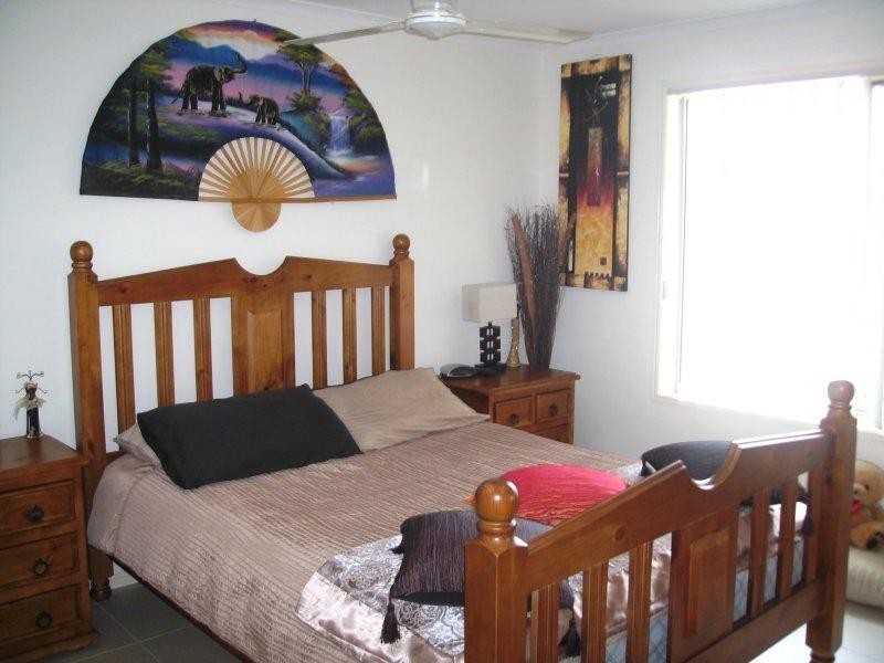 25 Gunsynd Way, Point Vernon QLD 4655