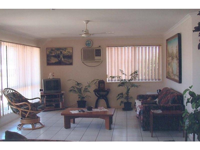 1 Archer Drive, Point Vernon QLD 4655