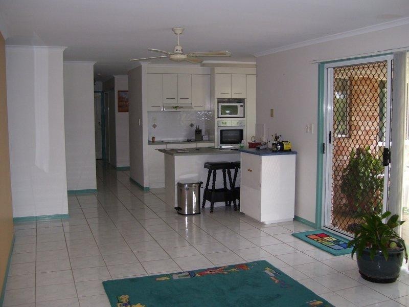 16 Bushlark Avenue, Eli Waters QLD 4655