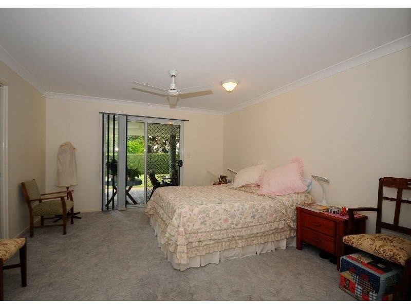 13 Martin Street, Point Vernon QLD 4655