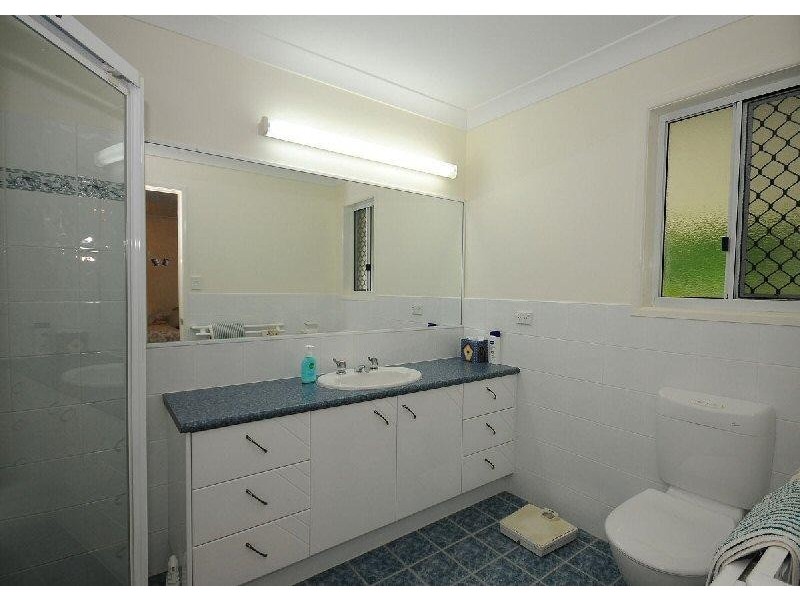 13 Martin Street, Point Vernon QLD 4655