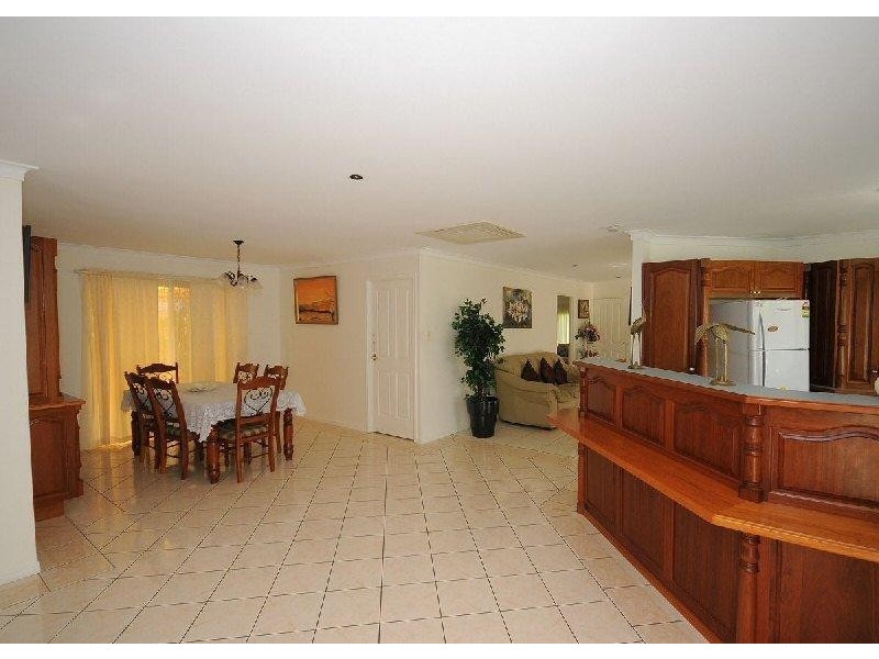 9 Caswell Court, Torquay QLD 4655